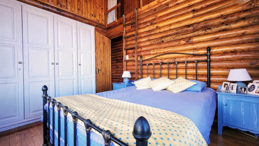 4 Bedroom Property for Sale in Brenton On Sea Western Cape